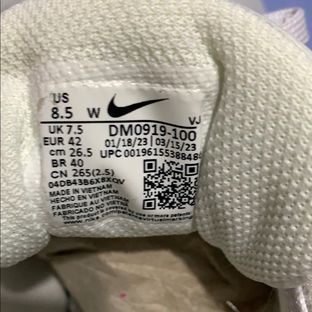 Nike size 8.5 Wide DOWNSHIFTER 12 EXTRA
WIDE 'WHITE PURE PLATINUM' DM0919-100 - Picture 5 of 5